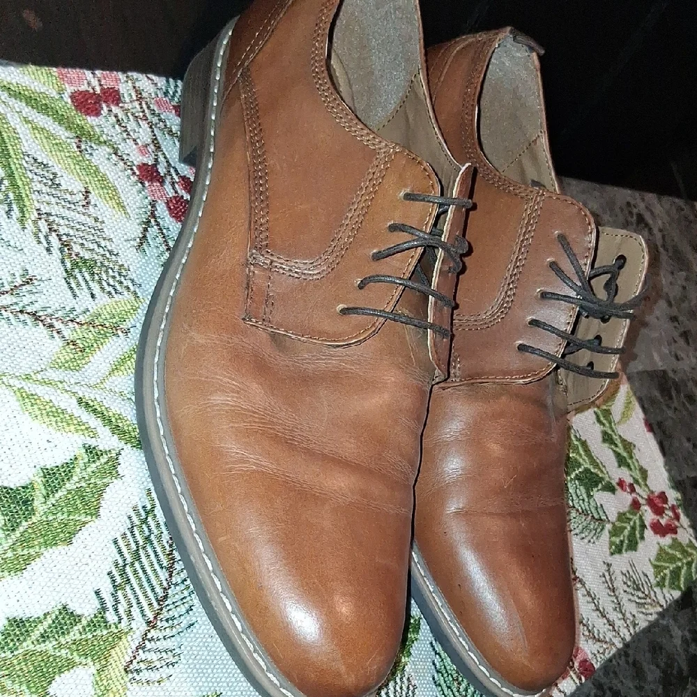 Steve Madden Men's Tan Leather Oxfords